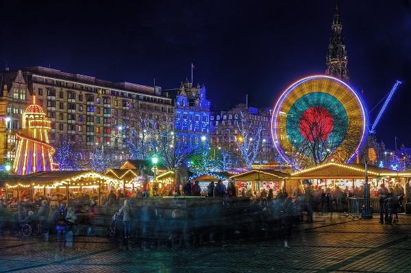Edinburgh’s Christmas markets and Winter Wonderland are conveniently located right in the centre of Edinburgh. Photo credit:Ross G. Strachan