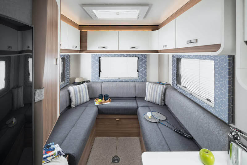 [INT]-Escape-674-Rear-Lounge-[SWIFT]