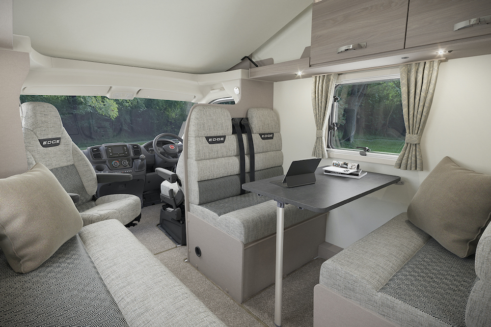 [INT]-Edge-486-Front-Lounge-[SWIFT]