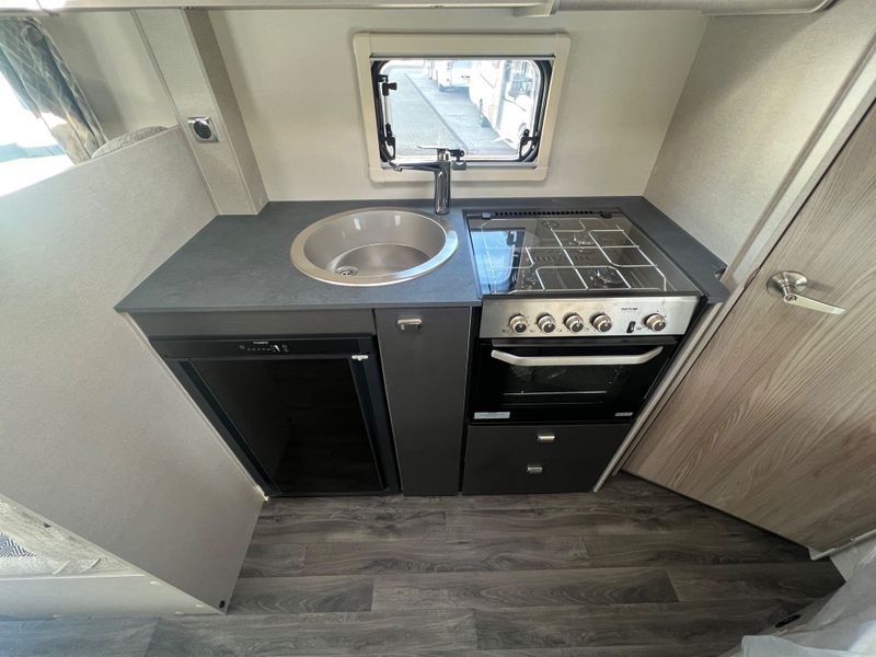 SWIFT EDGE 464 2 - islay